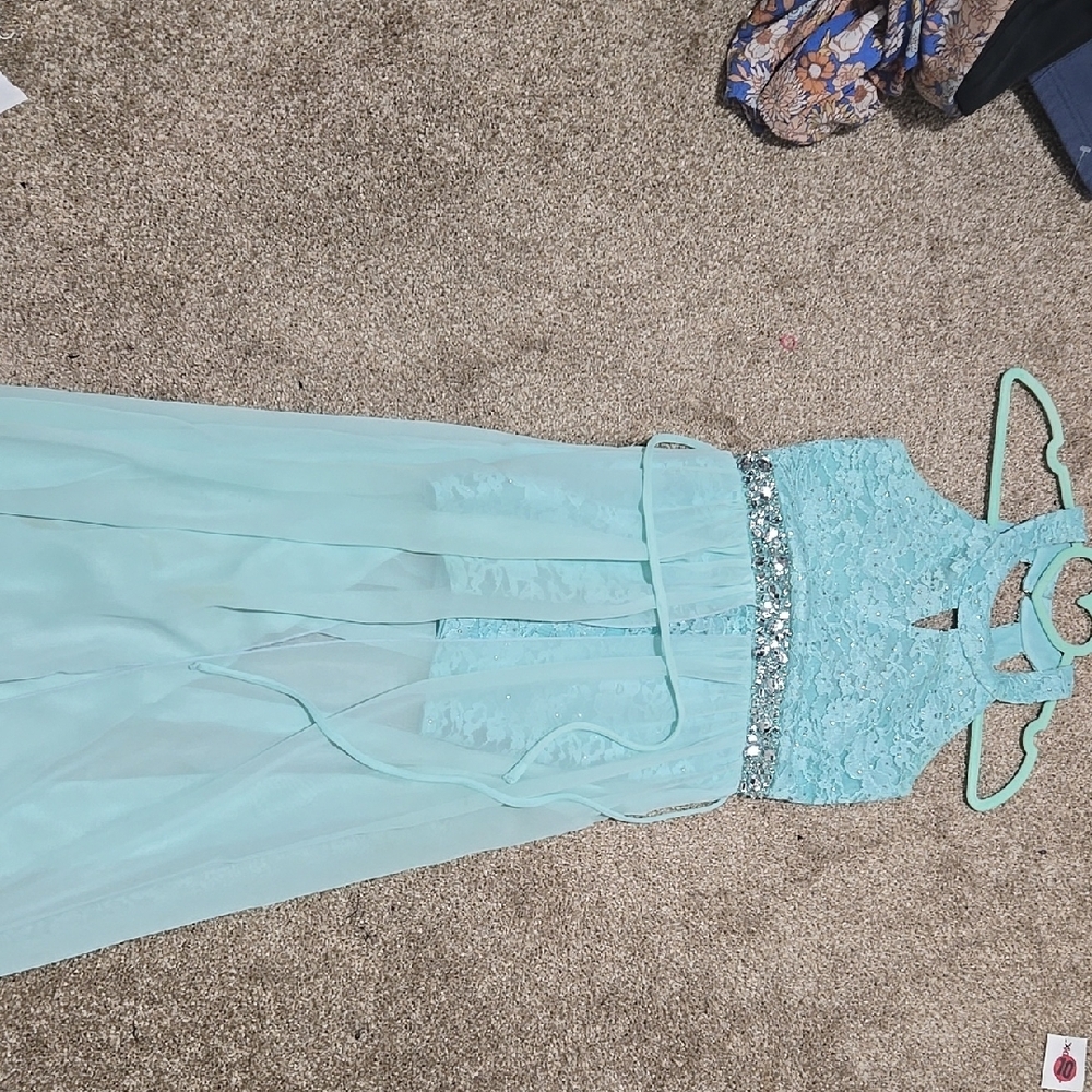 Size 12, Elegant Aqua Lace Gown with Beaded Waist